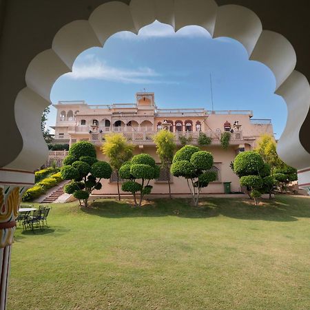Fort Beejwar Chauhan By Aayams Neemrana Shahjahanpur Εξωτερικό φωτογραφία